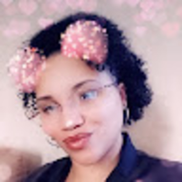 Meet your Posher, Julia - Picture 1 of 1